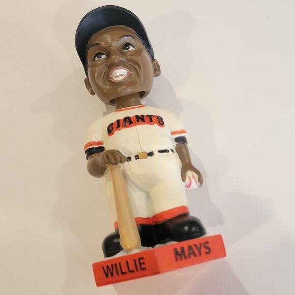 Willie Mays San Francisco Giants 2019 SGA Bobblehead New open box - Picture 11 of 16